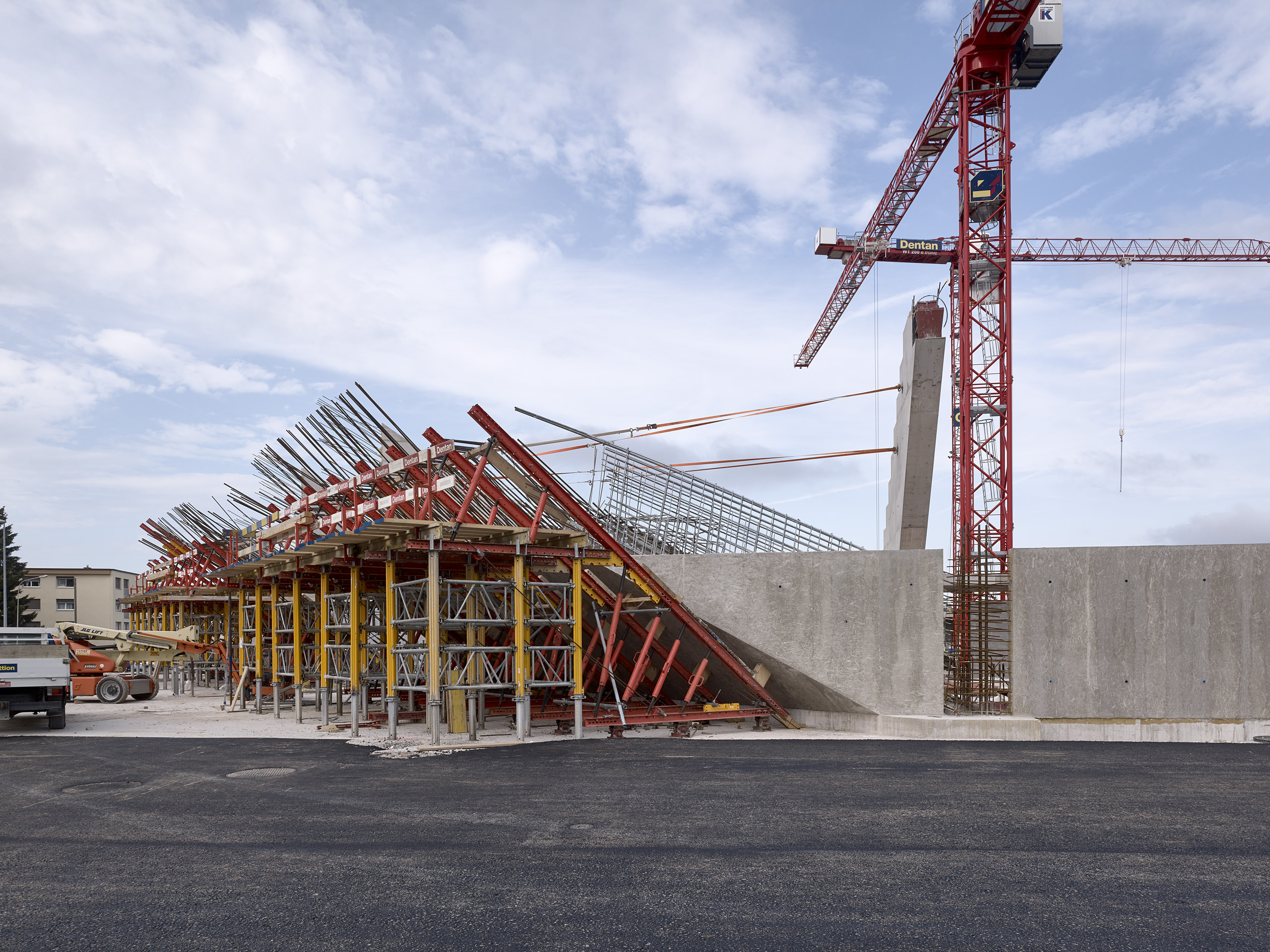 Stade de la Tuilière, Lausanne